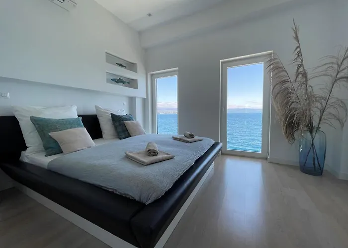 Apartman First Row To The Sea *