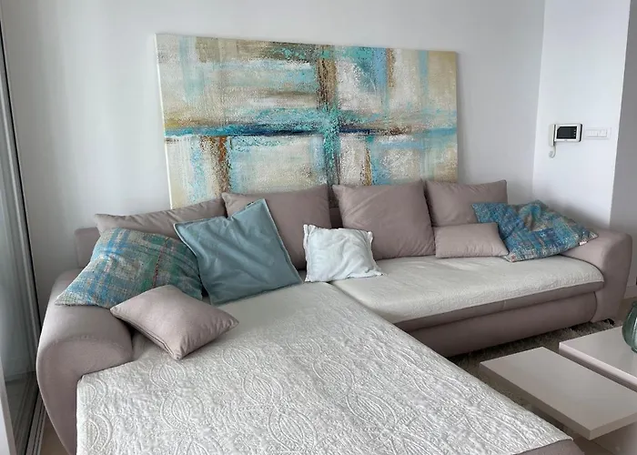 Apartman First Row To The Sea *