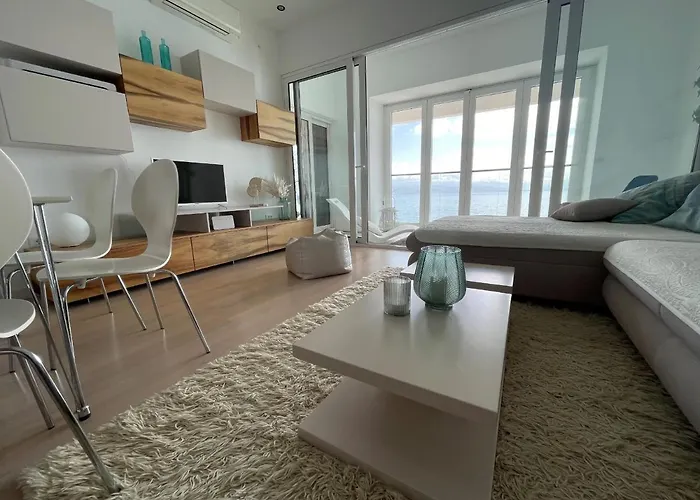 First Row To The Sea Apartman