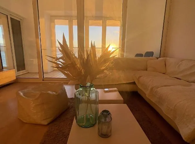 First Row To The Sea דירה אופטיה