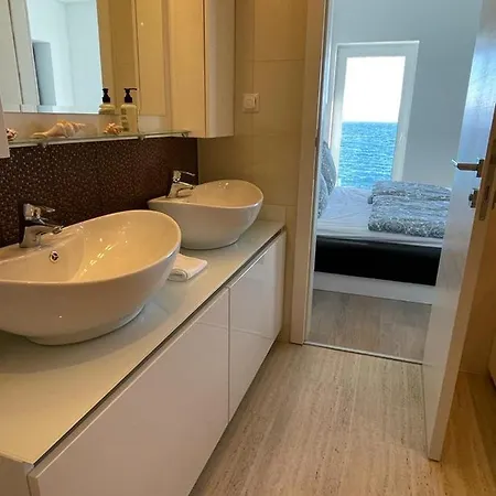 شقة First Row To The Sea