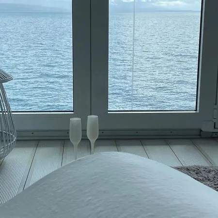 First Row To The Sea * أوباتيا